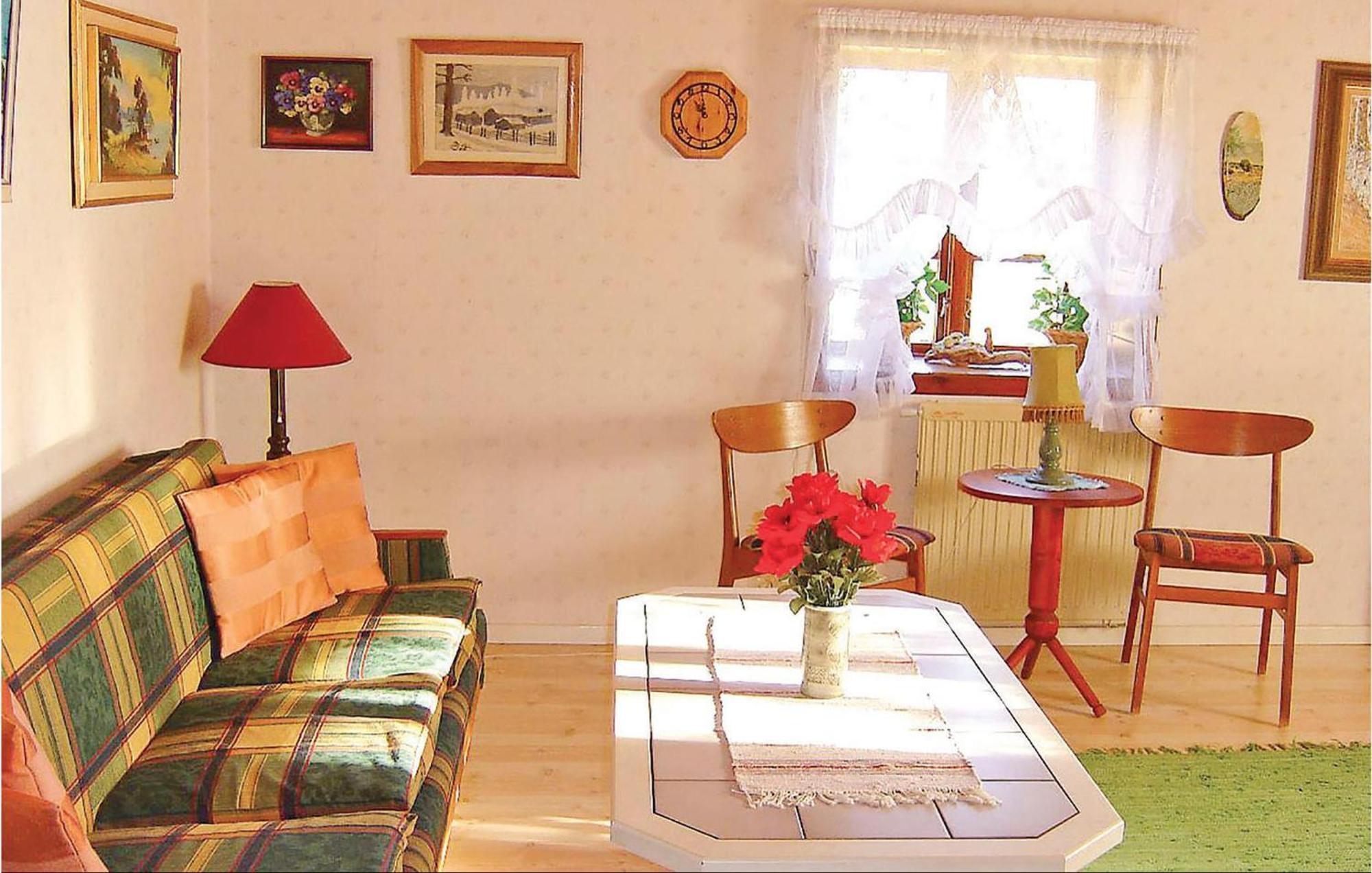 Nice Home In Malmkoeping With Kitchen Malmkoping Экстерьер фото